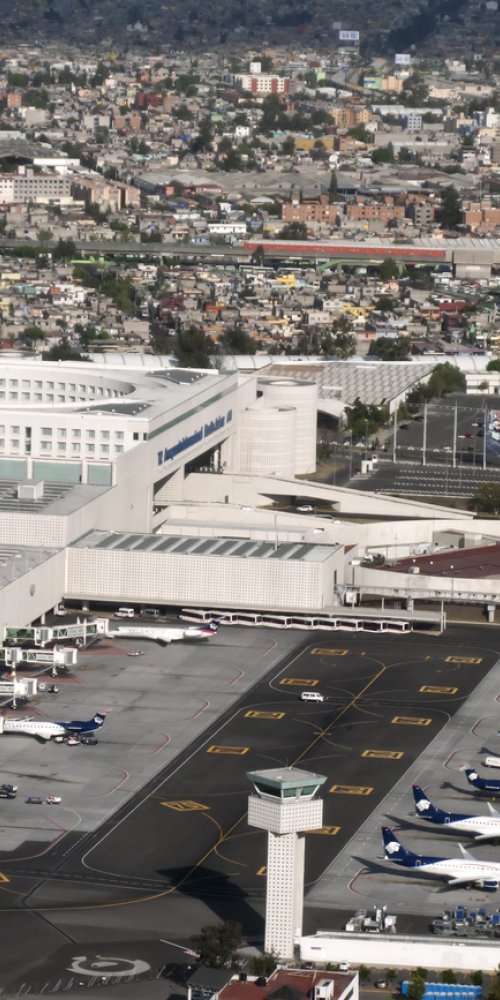 Quiet family waiting area at Cancún Airport
