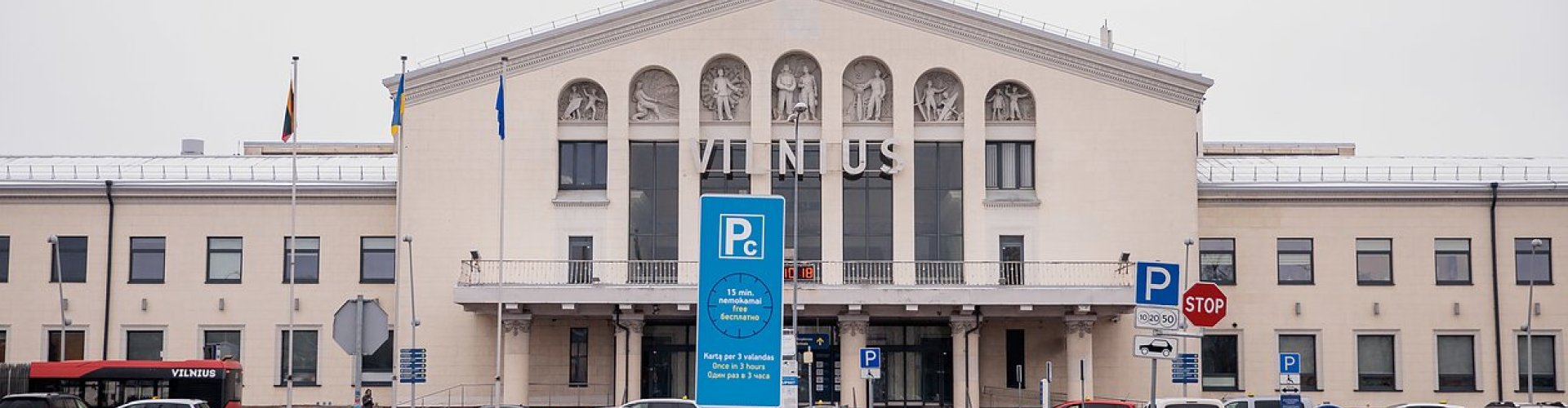 Family arrivals at Vilnius Airport, LT Airport