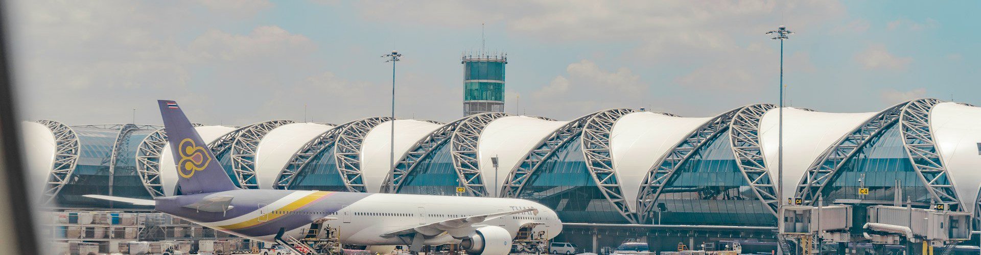 Family arrivals at Bangkok Intl Airport, TH Airport
